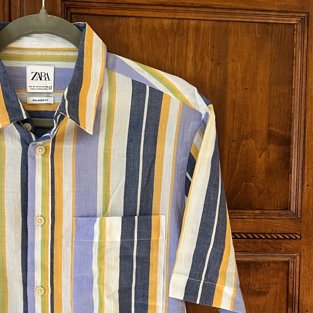 Zara short-sleeve button-down | blue, yellow, & white Stripes | Sz M | Like New - Picture 6 of 9